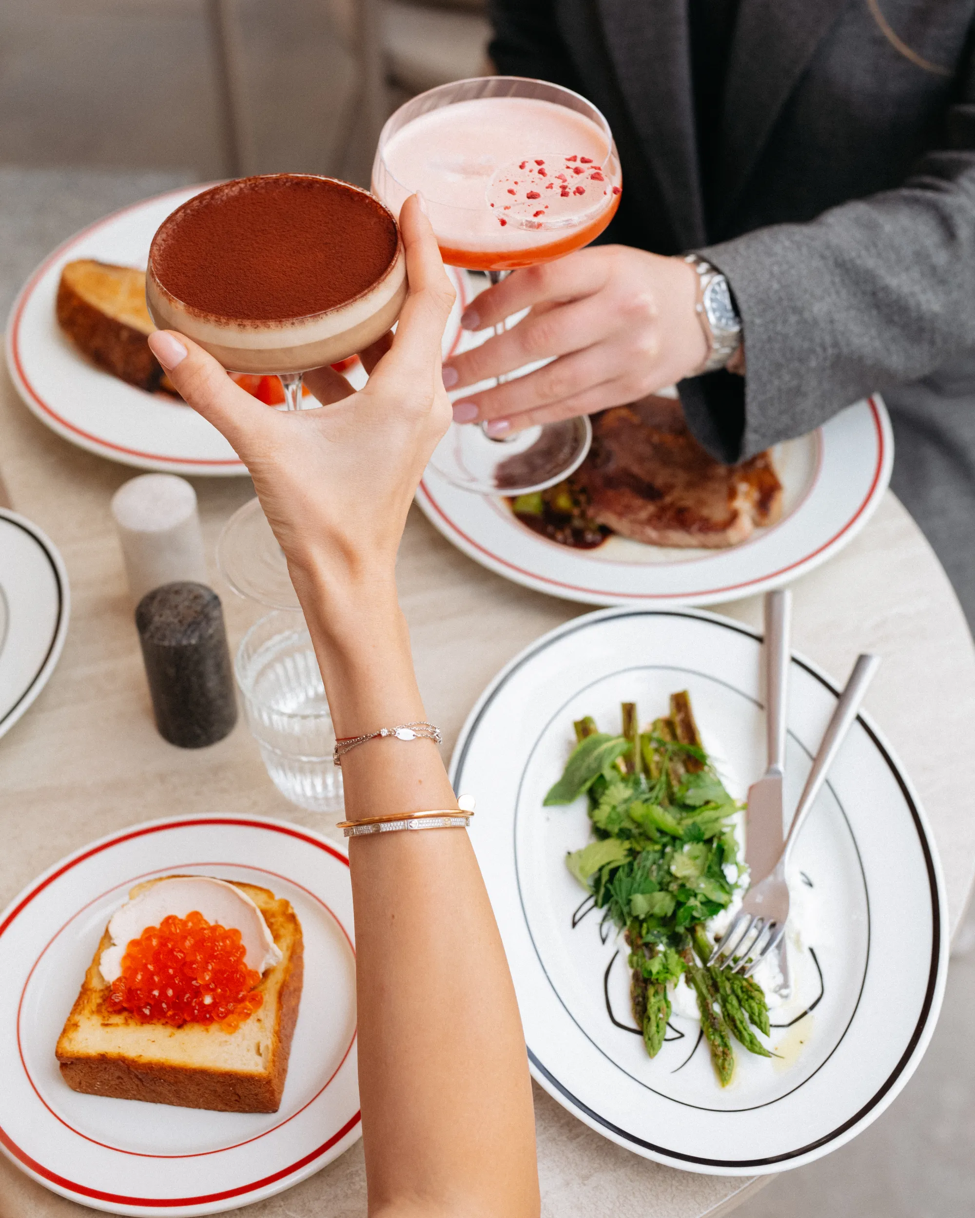 LouLou restaurant atmosphere